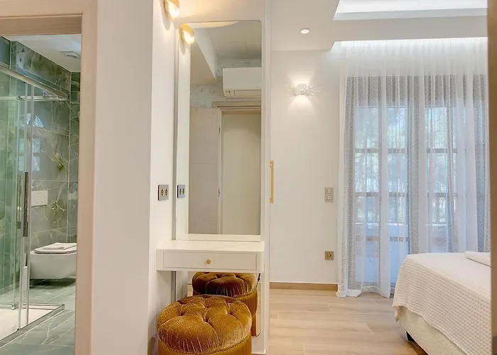 Asteri With Outdoor Hot Tub, Sani Luxury Collection Villa *
