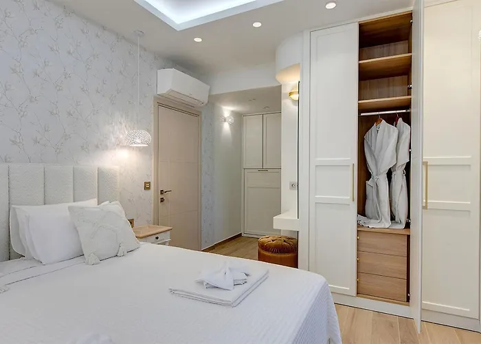 Asteri With Outdoor Hot Tub, Sani Luxury Collection *